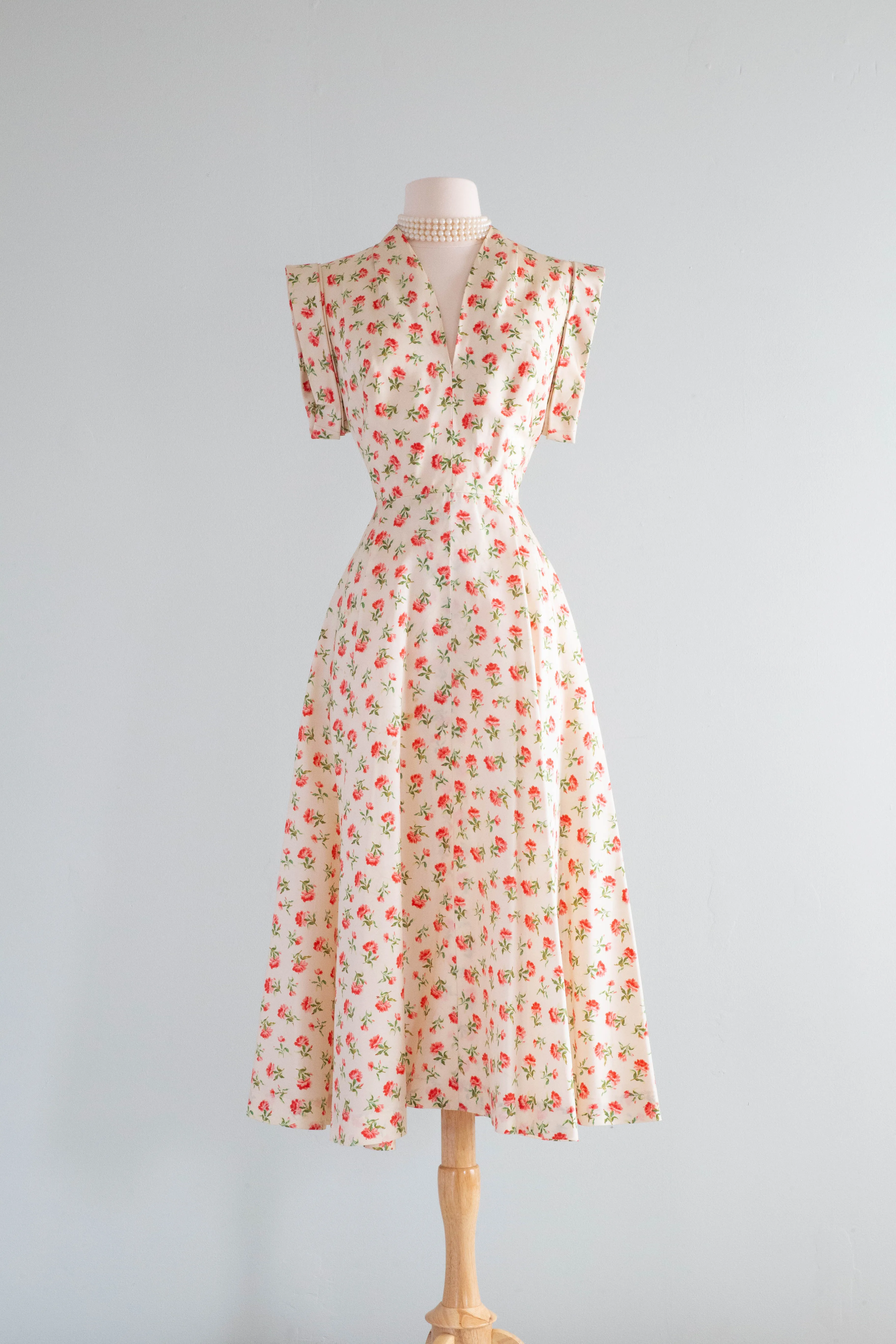 Absolutely Stunning 1950's Traina-Norell Silk Carnation Print Dress / SM