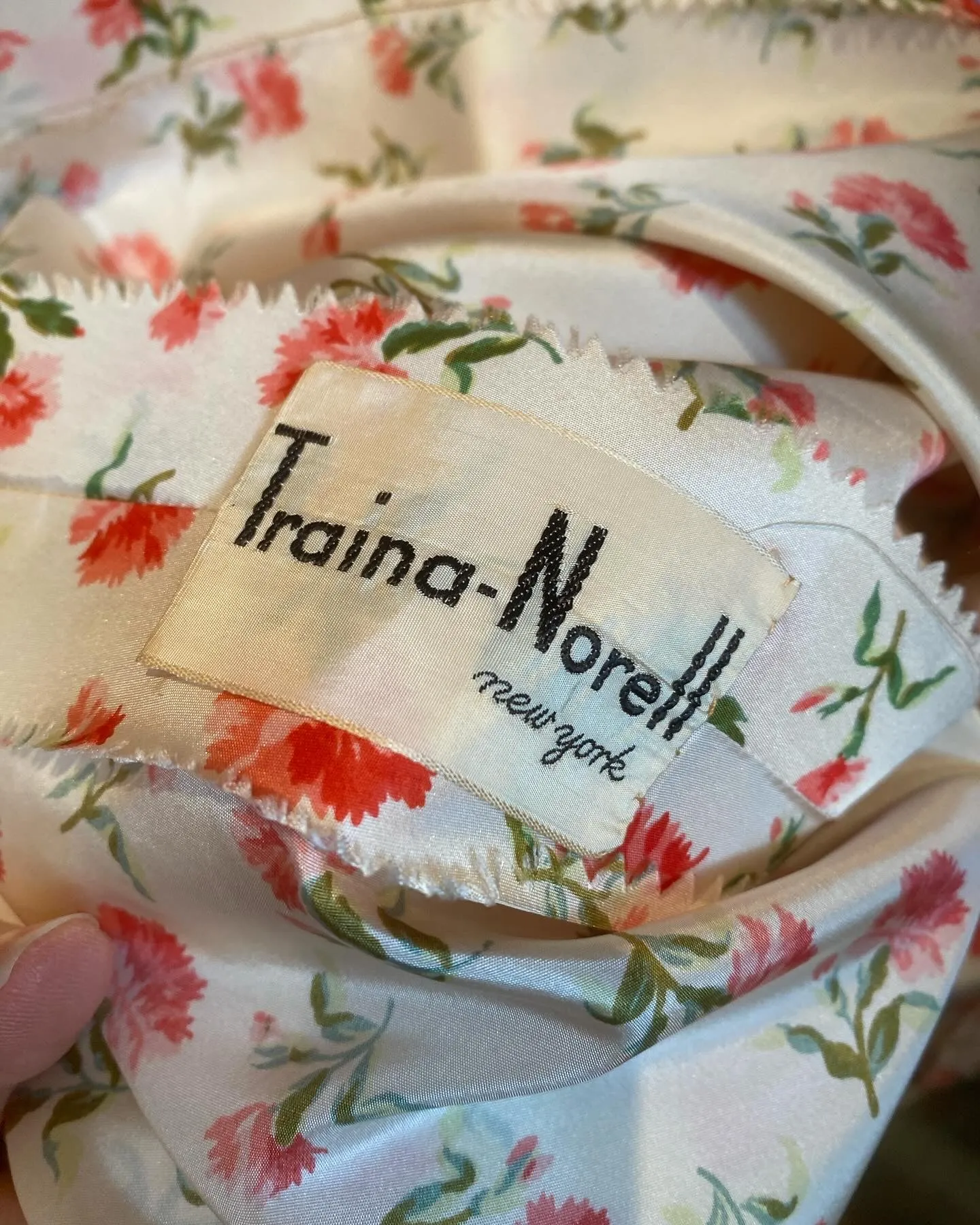 Absolutely Stunning 1950's Traina-Norell Silk Carnation Print Dress / SM