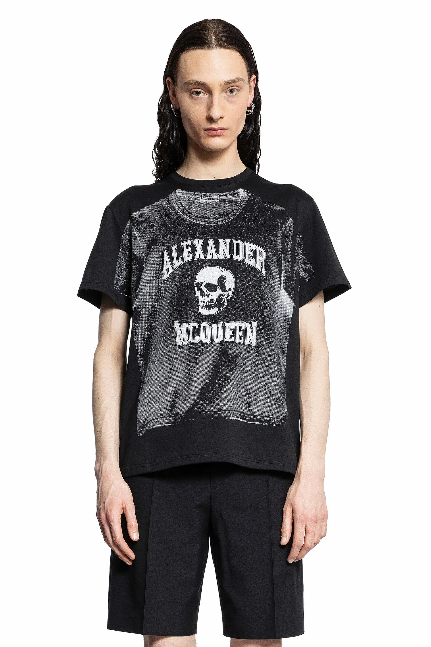 ALEXANDER MCQUEEN MAN BLACK T-SHIRTS & TANK TOPS