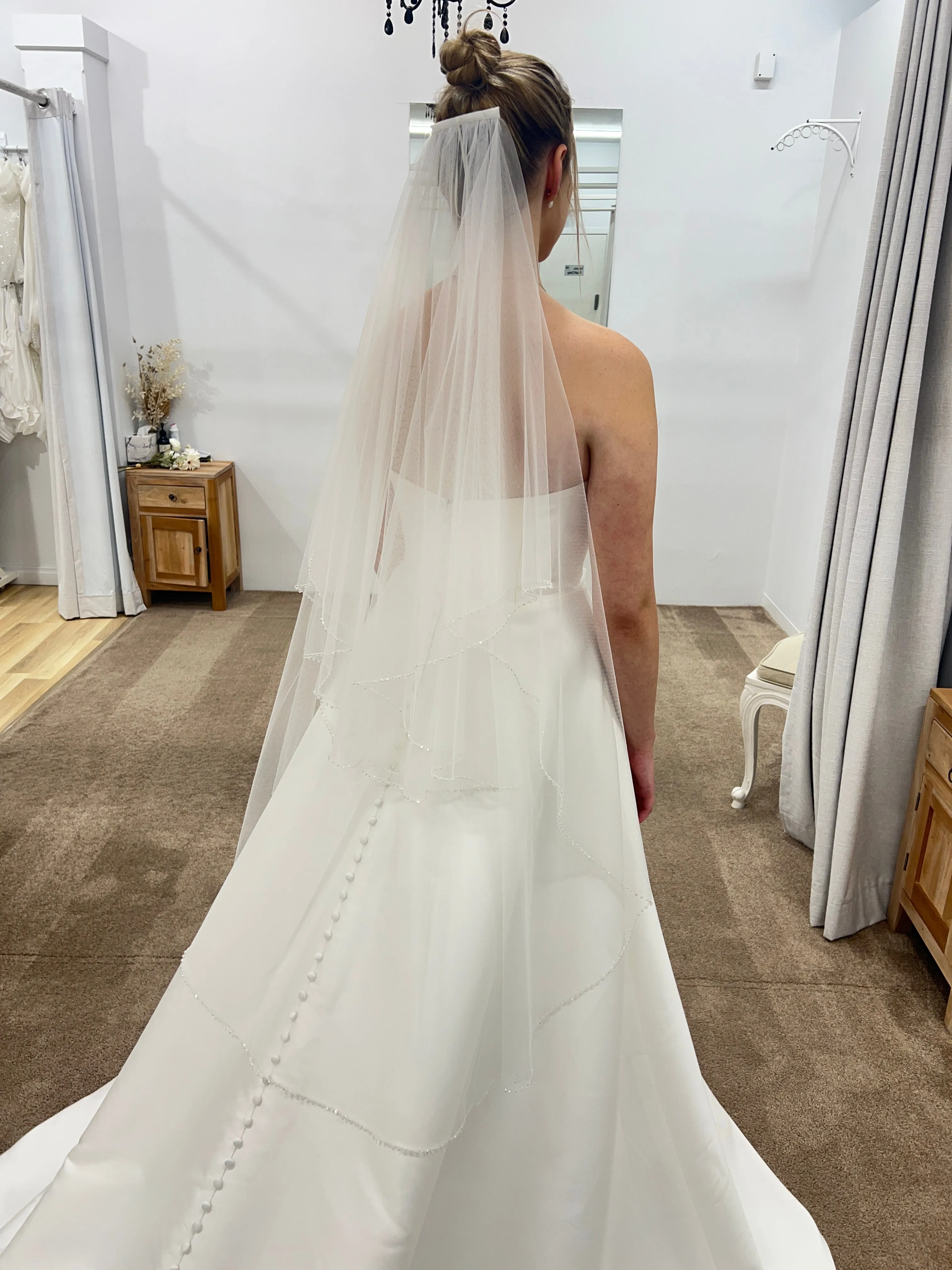 Krystal Beaded Edge Veil