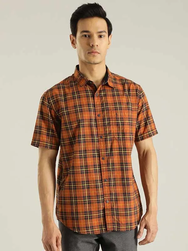 Men Checked Half Sleeve Cotton Blend Shirt