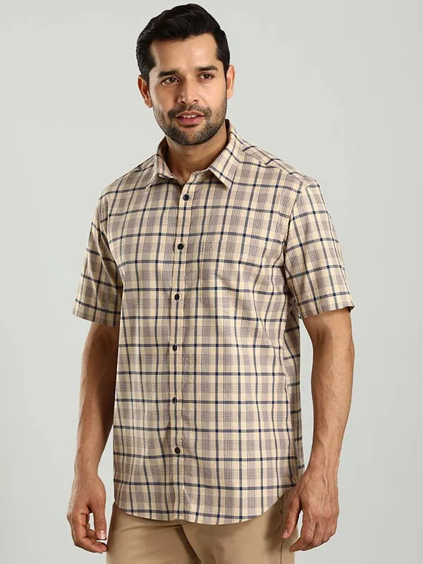 Men Checked Half Sleeve Cotton Shirt