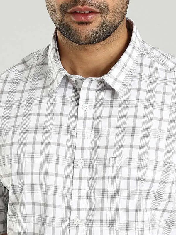 Men Checked Half Sleeve Cotton Shirt