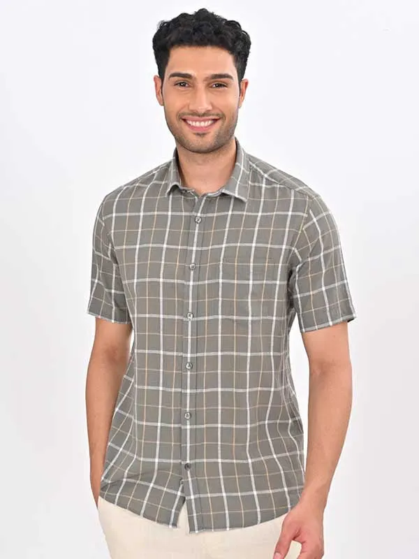 Men Checked Half Sleeve Linen Blend Shirt